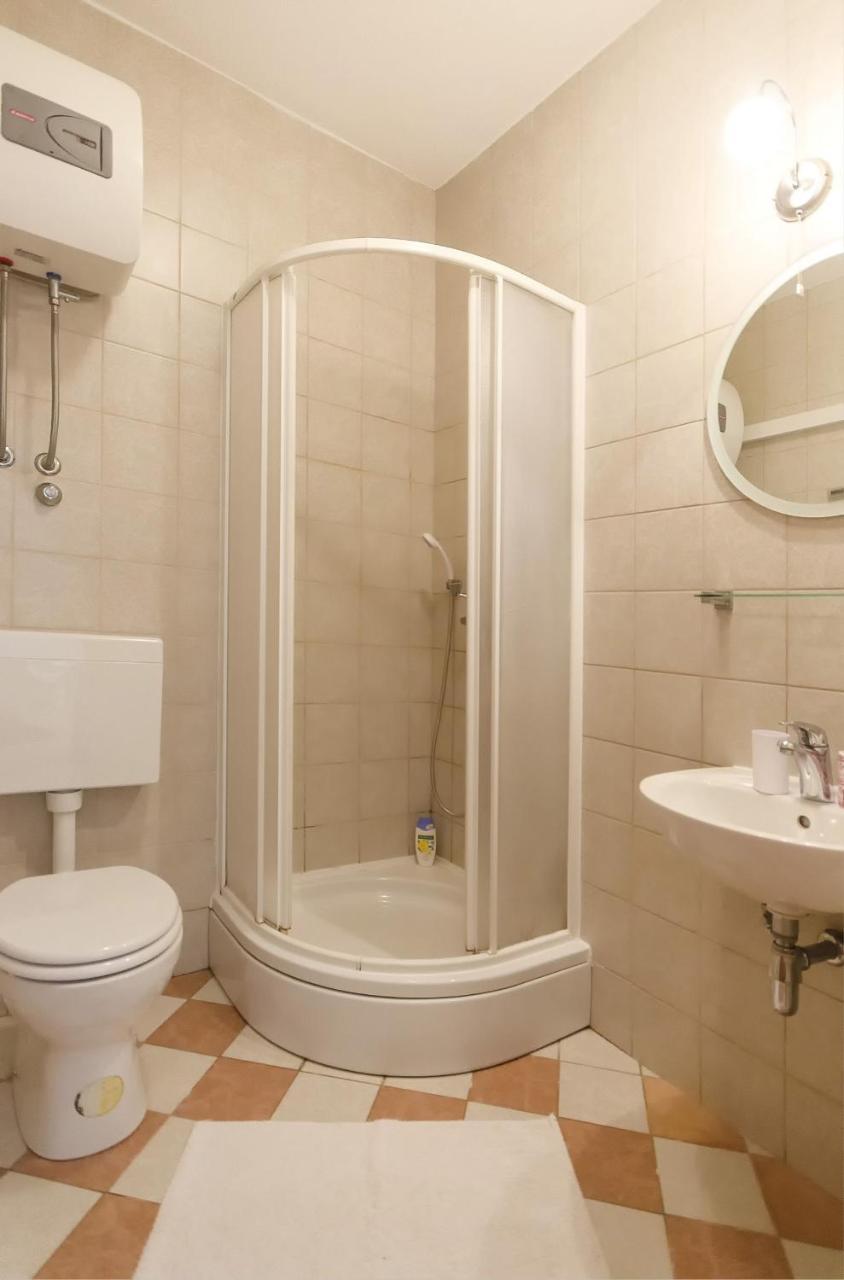 Apartments Karolina Vodice Extérieur photo