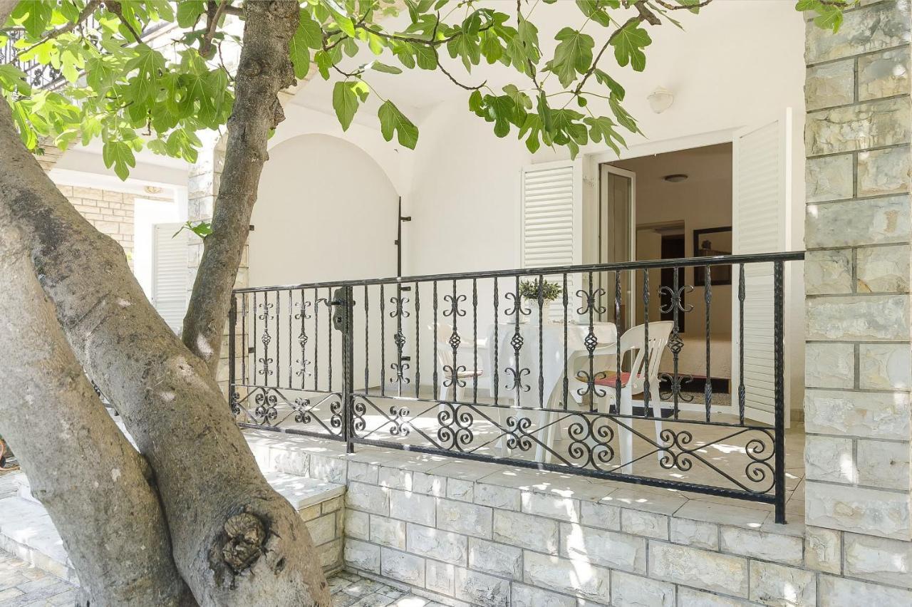 Apartments Karolina Vodice Extérieur photo