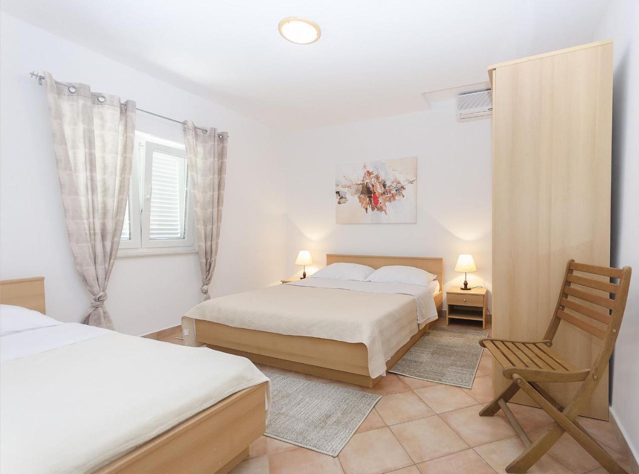Apartments Karolina Vodice Extérieur photo