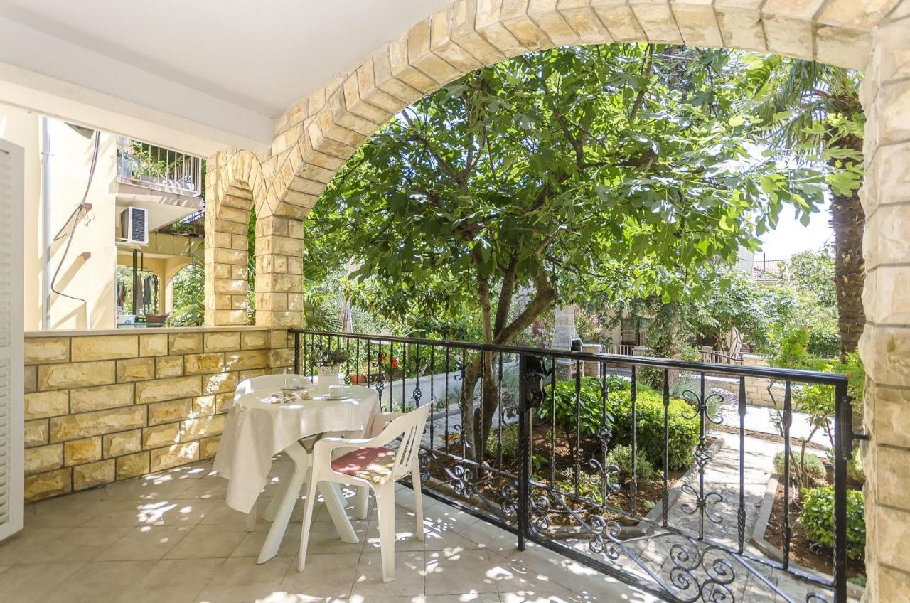 Apartments Karolina Vodice Extérieur photo